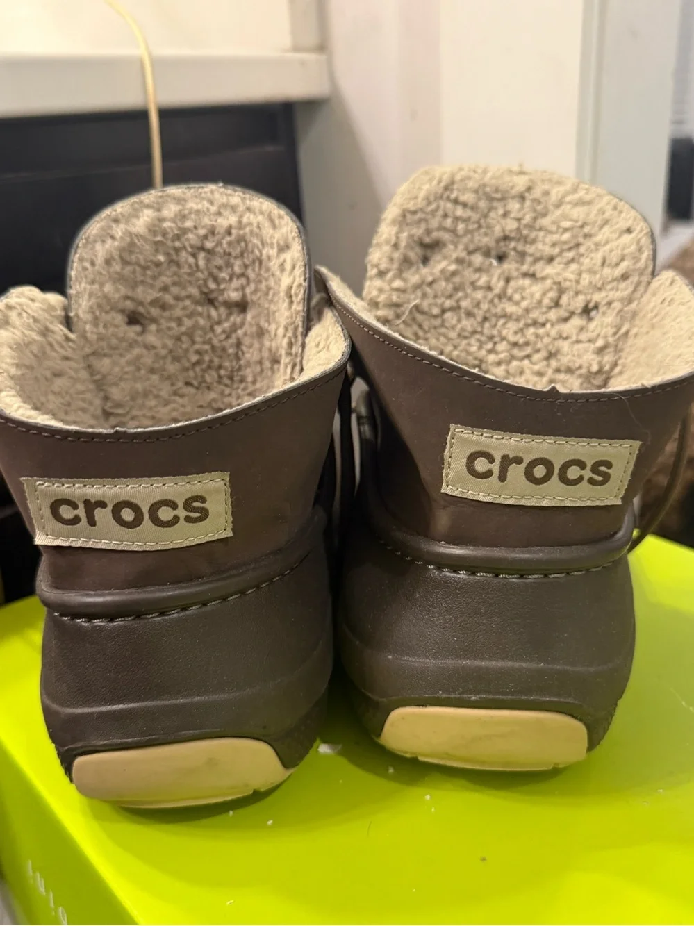 Crocs Women’s 8 Brown Fleece Lined Lace Up Winter Ankle Boots